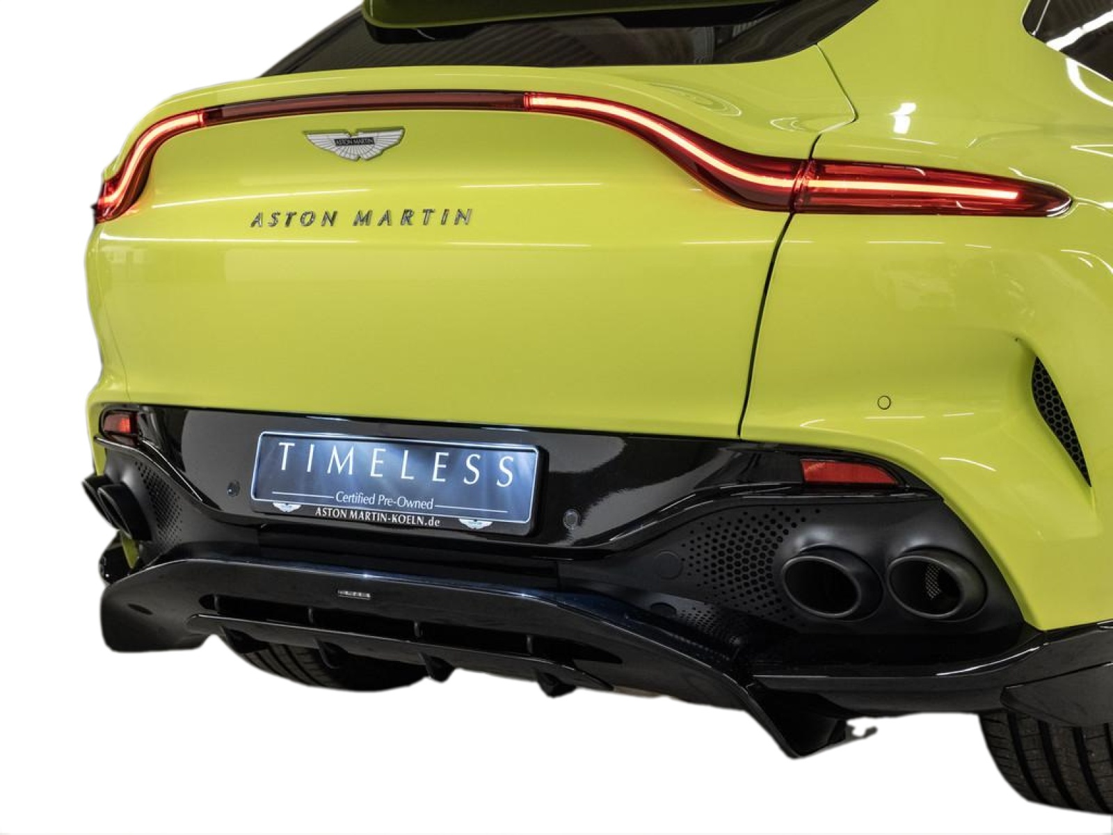 ASTON MARTIN DBX 707